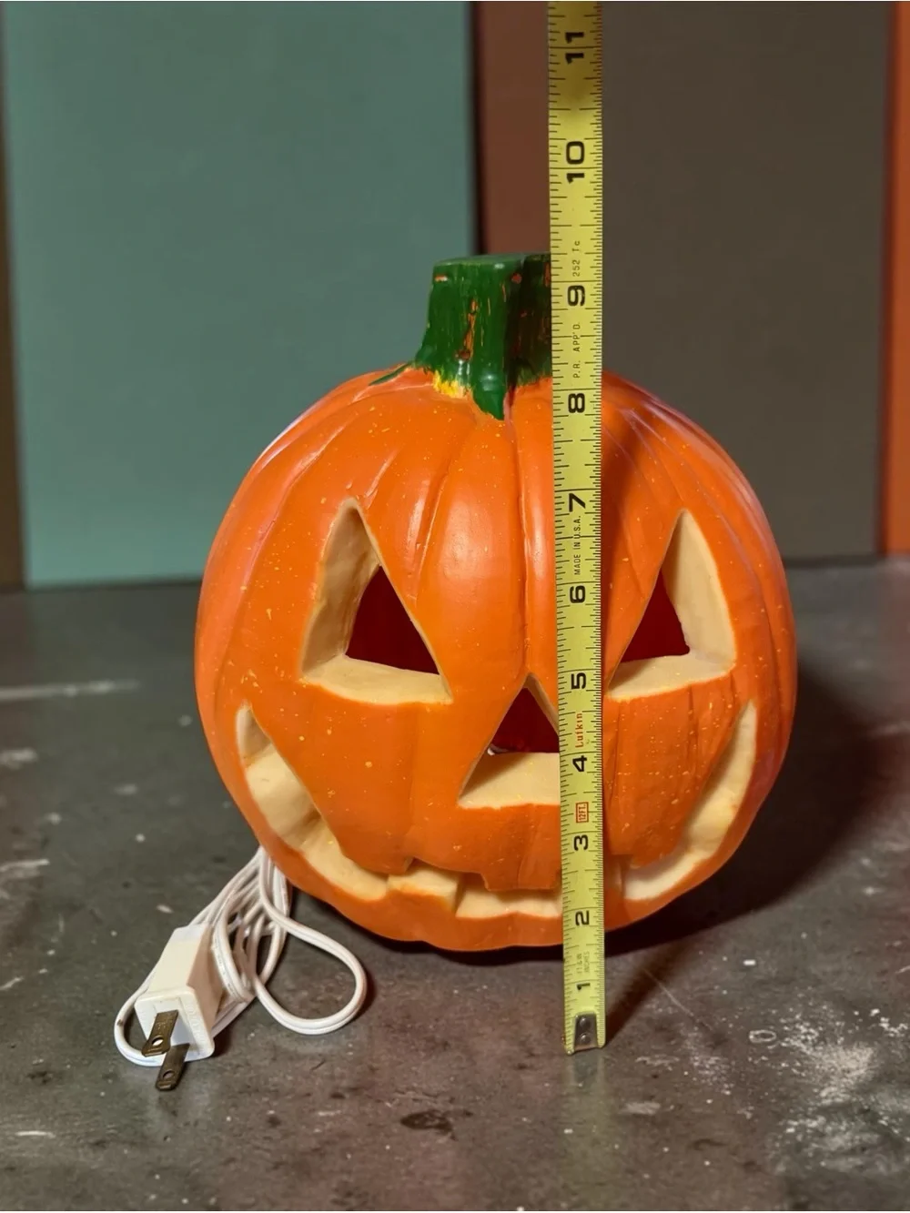 Vintage Light-Up Pumpkin Blow Mold Halloween Jack-O'-Lantern Decor - WORKING!